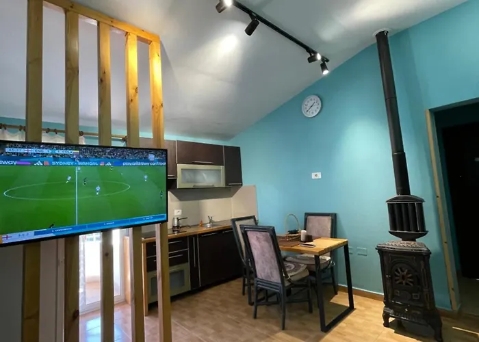 Semesterbostad House For Rent Jurgen Golem (Tirana)