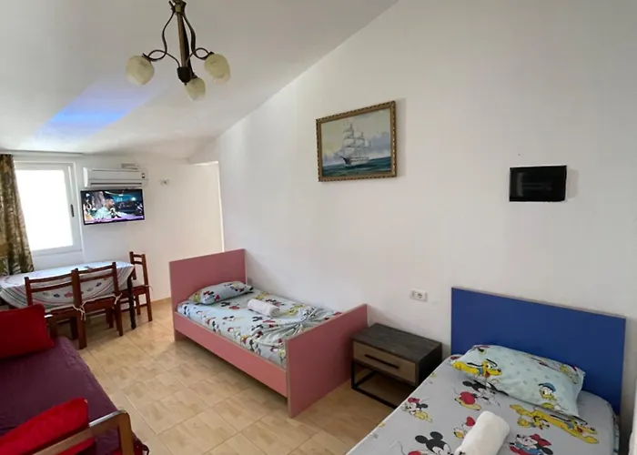 House For Rent Jurgen * Golem (Tirana)