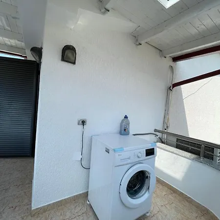 House For Rent Jurgen 度假居 *