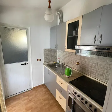 House For Rent Jurgen 펜션