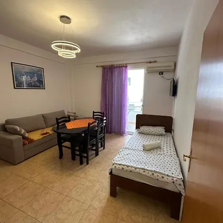 House For Rent Jurgen 度假居 格勒姆