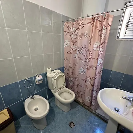 House For Rent Jurgen 度假居